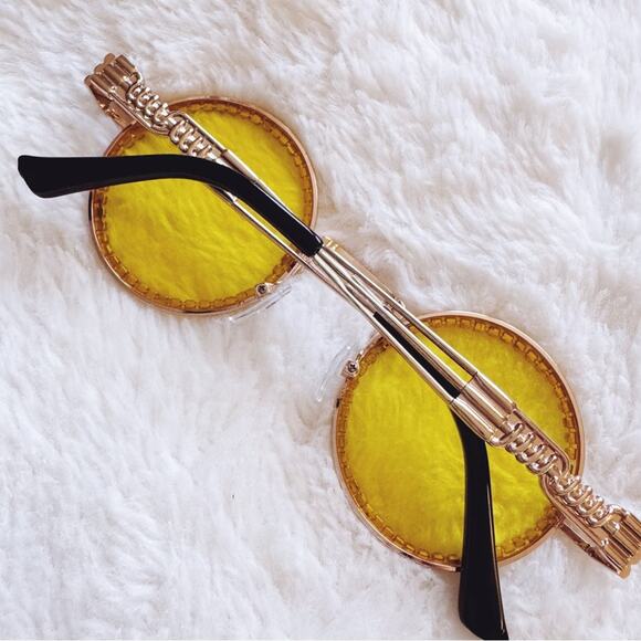 Kate Clear Yellow Round Sunglasses - Picture 12 of 14